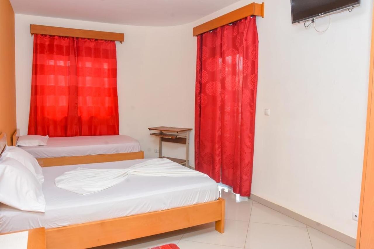 Paris Hotel Πράγια Εξωτερικό φωτογραφία